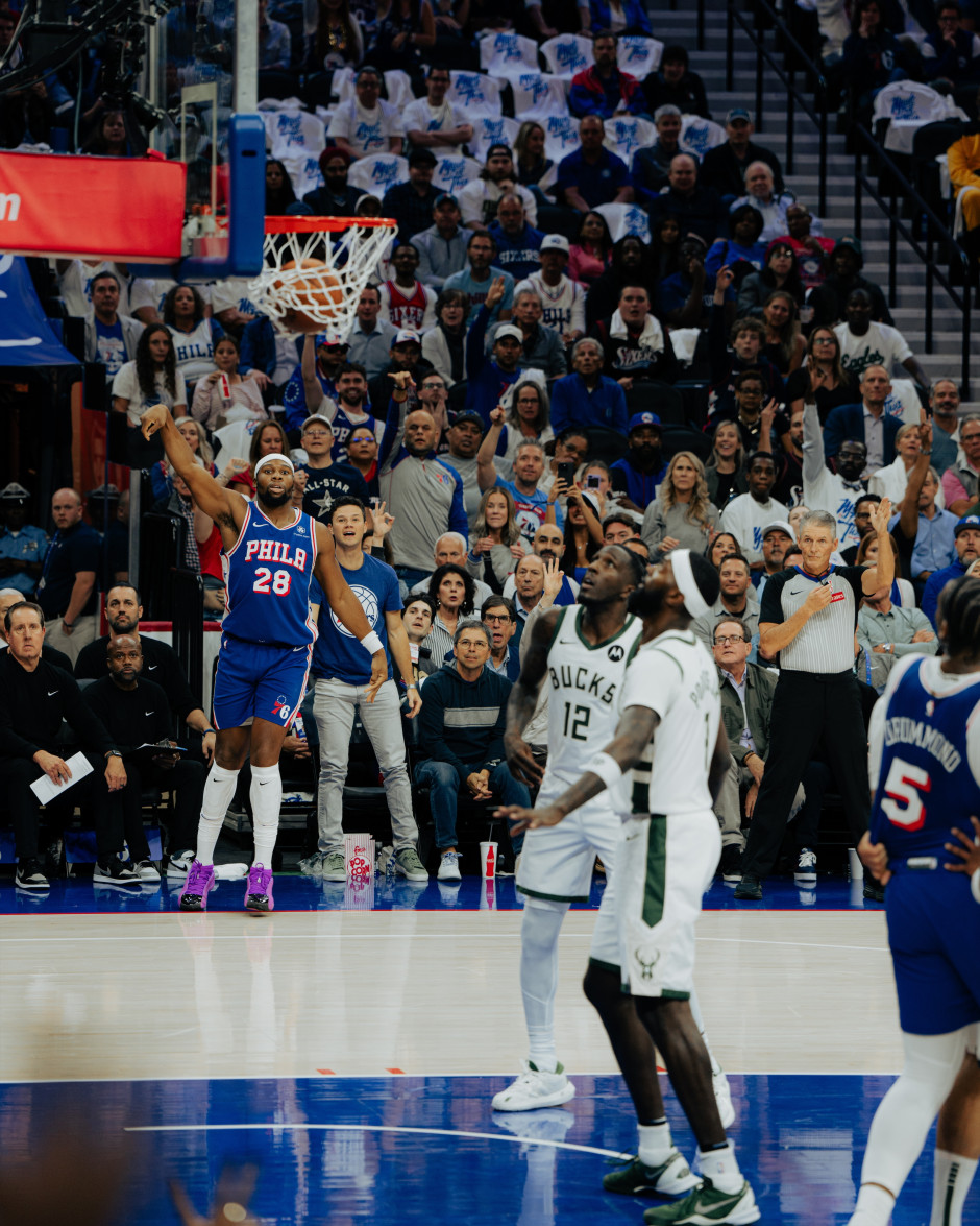 开云体育官方网站-公牛险胜鹈鹕，字母哥高光表现