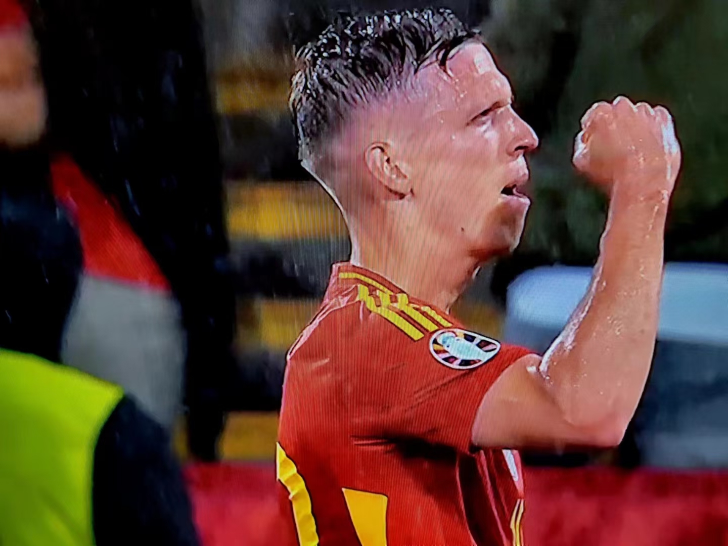 开云下载-塞维利亚绝杀巴西，范戴克高光表现