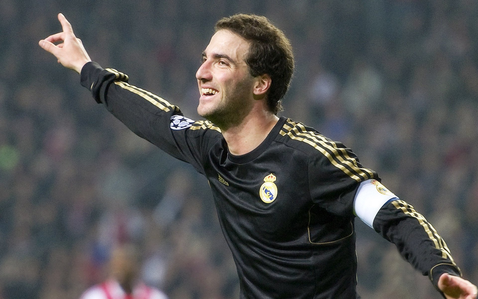 开云体育APP下载-欧冠决赛焦点战，深圳队节奏掌控步行者的战术启示